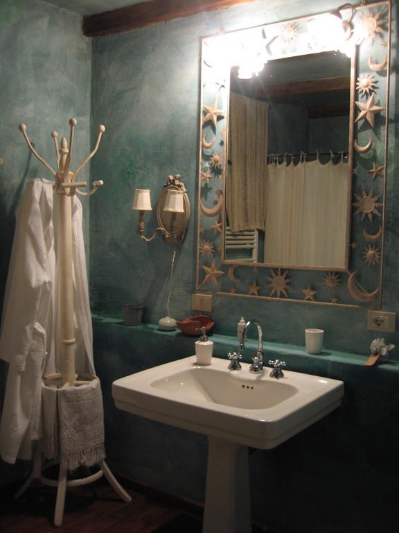 Locanda dei Melograni Gossolengo Quarto foto